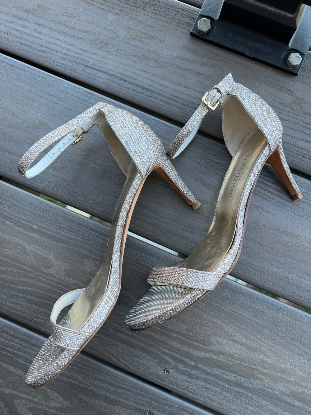 Stuart Weitzman • Nudist poudre shimmer minimalistic sandal - Picture 5 of 8